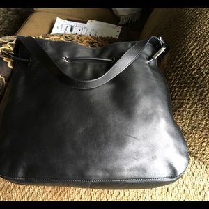 Gucci handbag  01165 214397